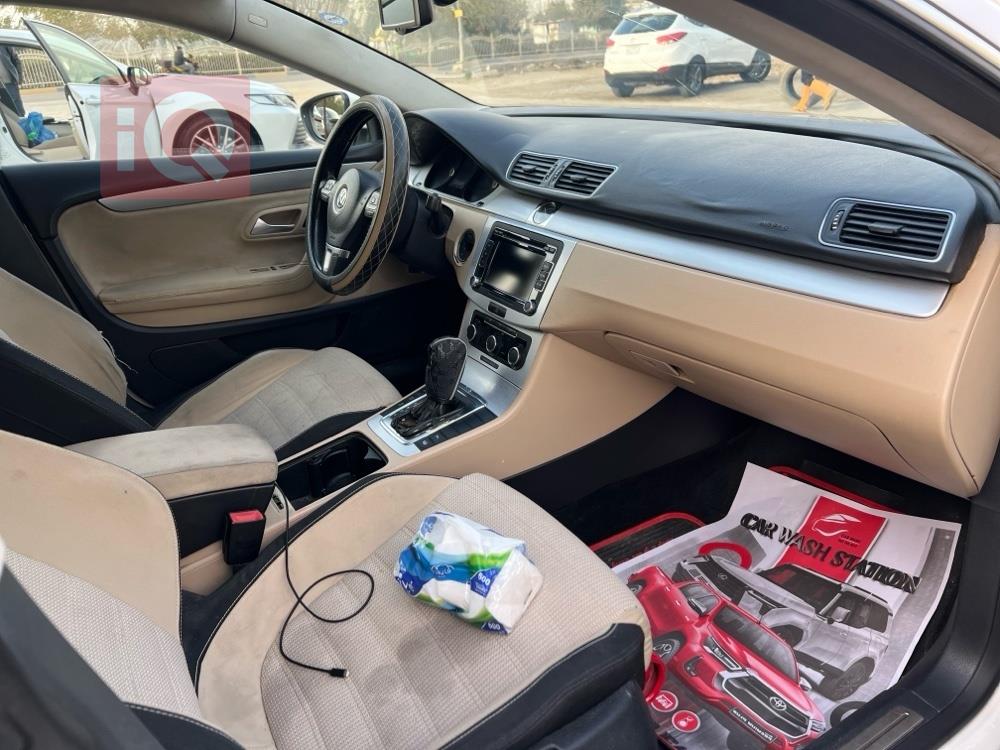 ڤۆڵکسواگن پاسات CC